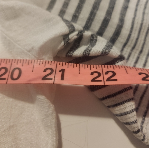 Vineyard Vines White and Navy Striped Casual Shirt - Picture 4 of 8